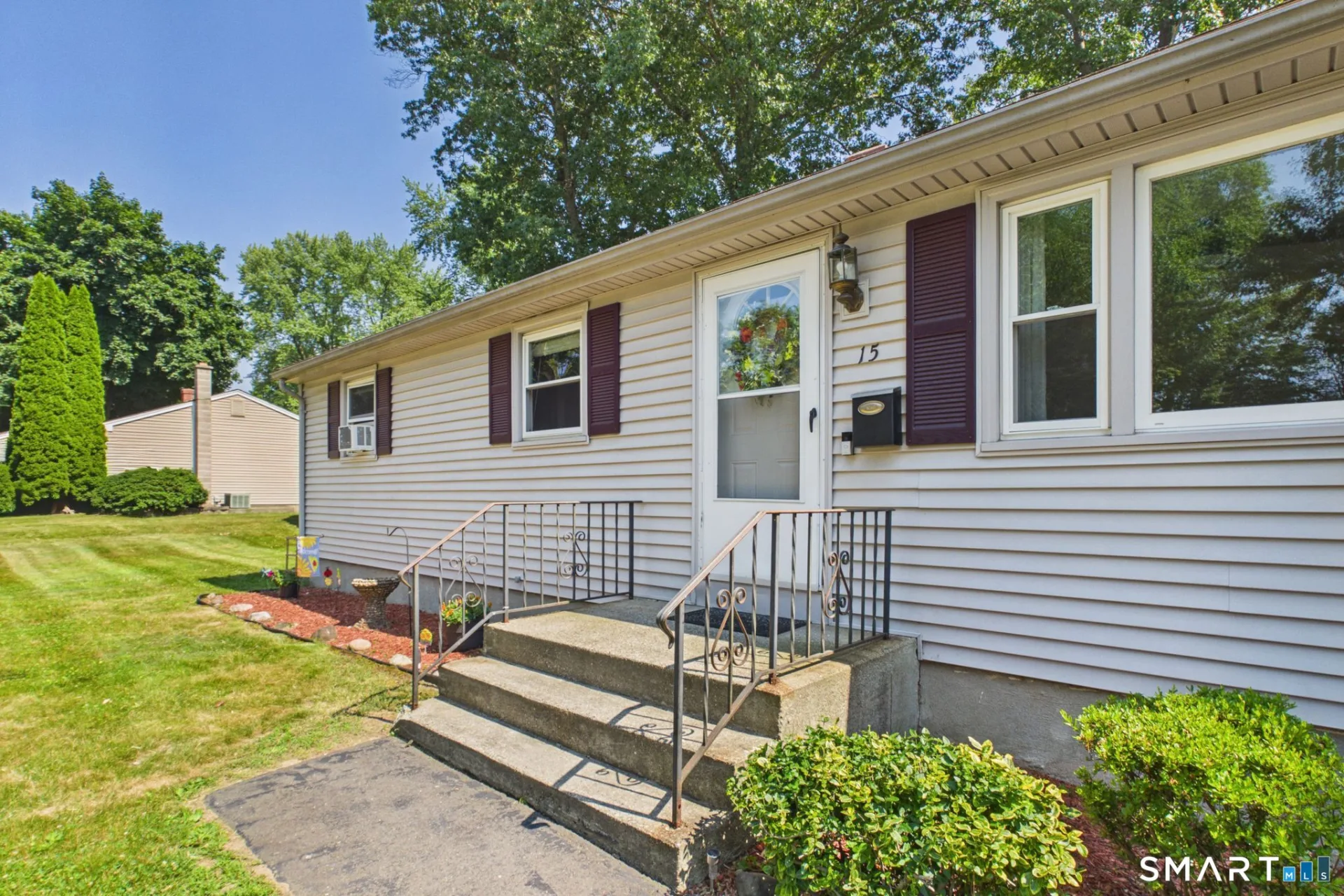 15 Gary Drive, Enfield, CT