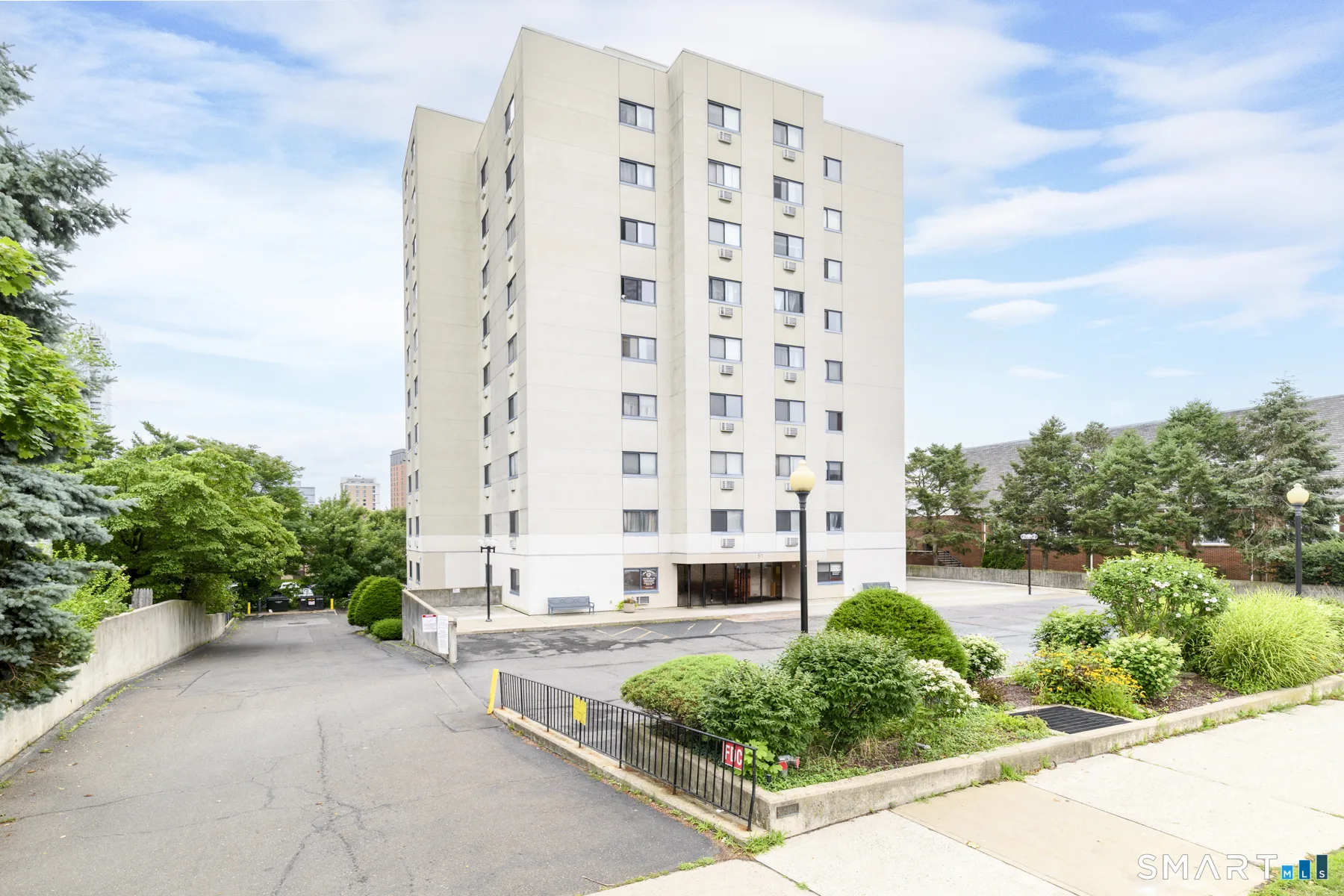 51 Schuyler Avenue #3B, Stamford, CT