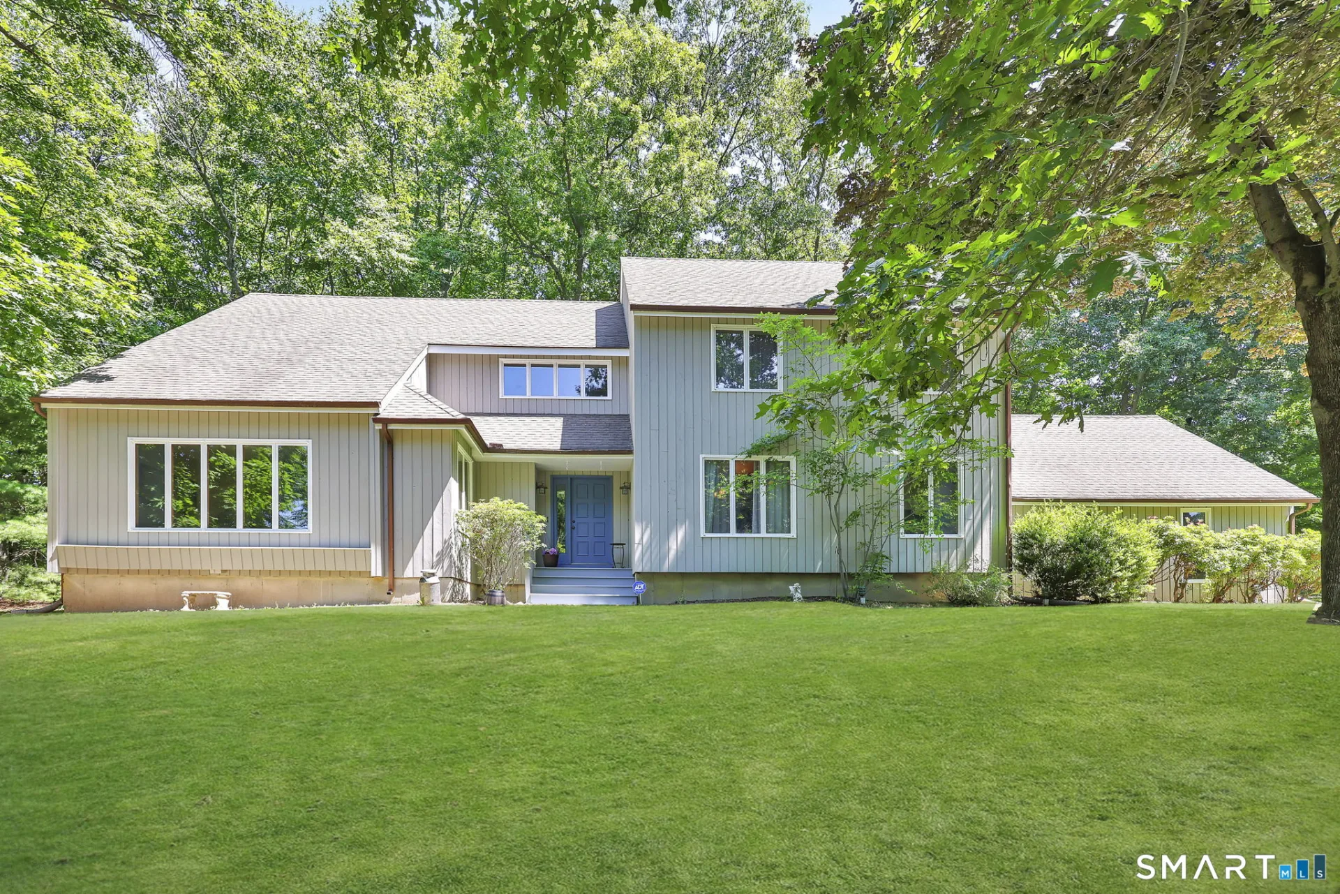29 Foxwood Road, Trumbull, CT