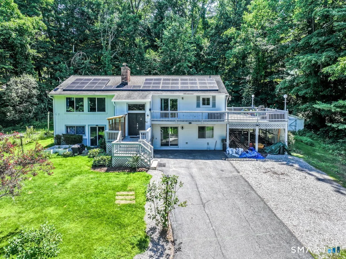 212 Chestnut Land Road, New Milford, CT