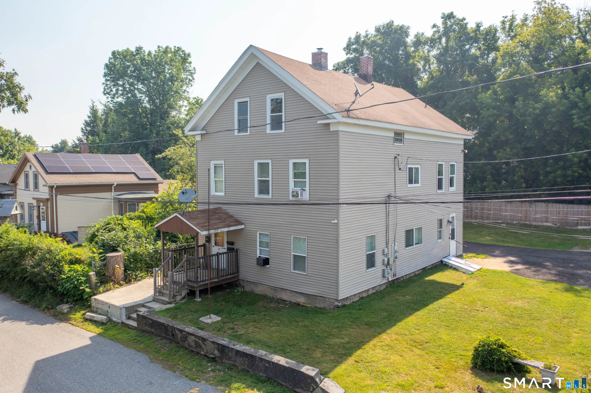 27 Railroad Street, Putnam, CT