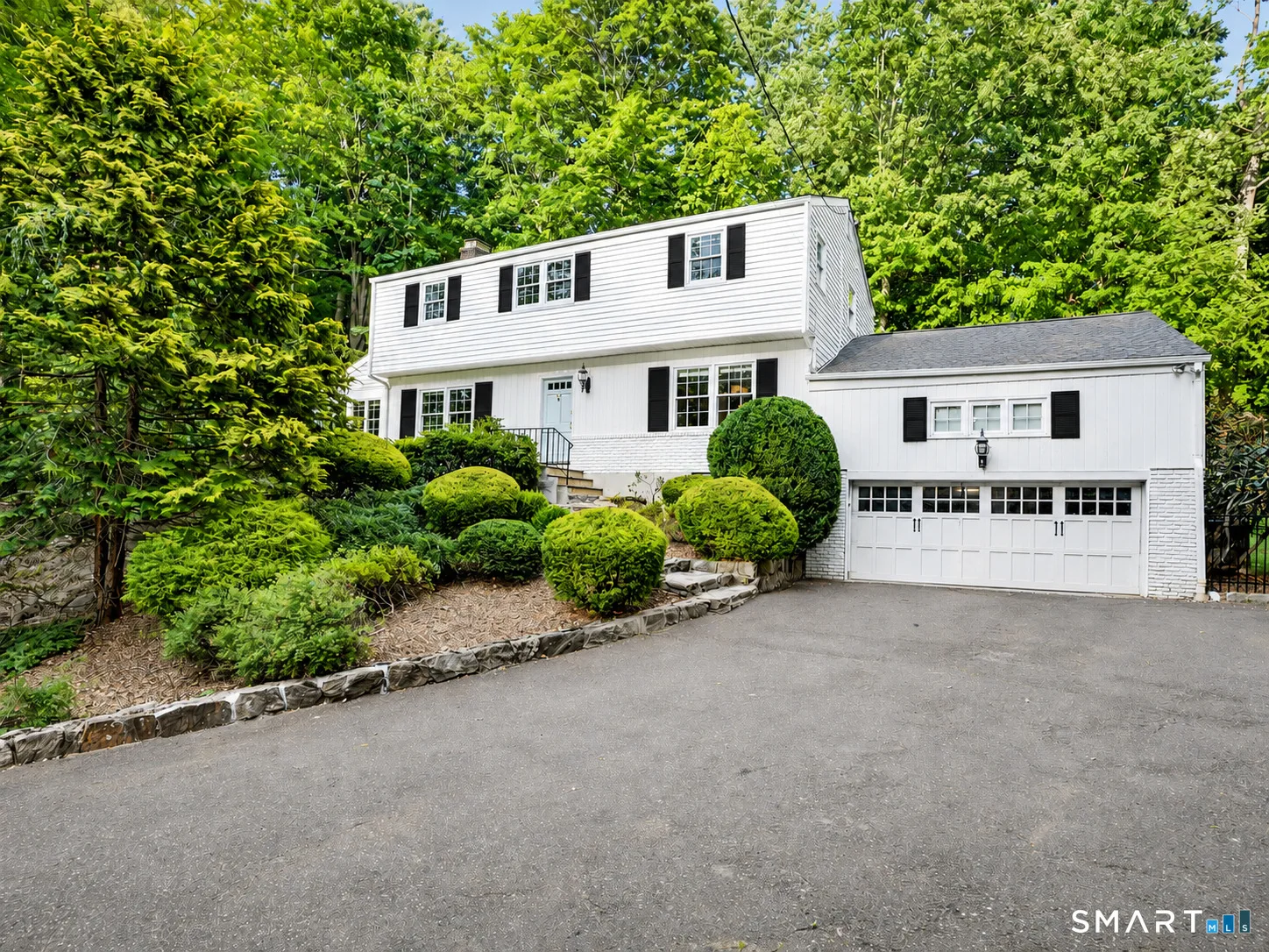 2 Arnold Drive, Stamford, CT