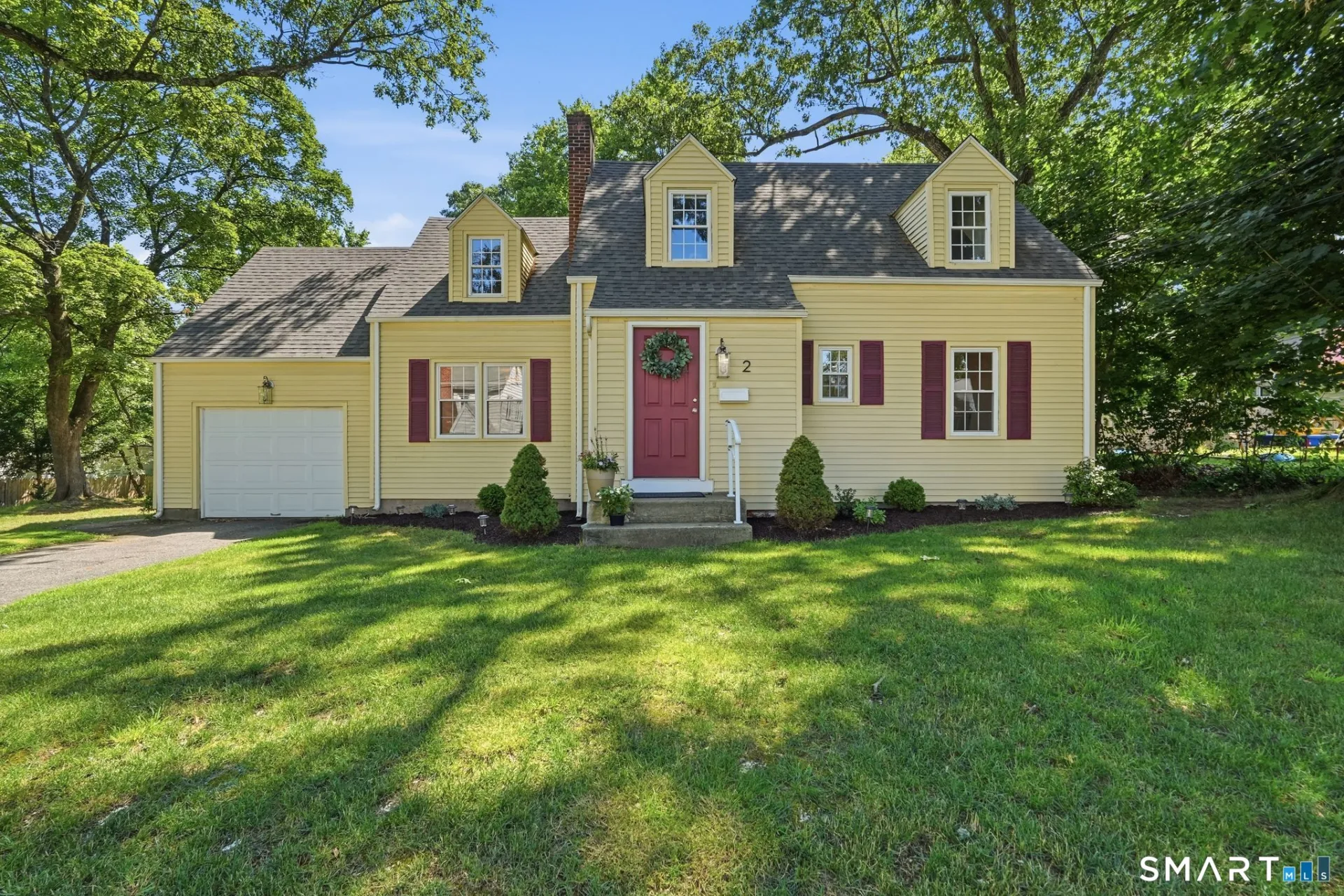 2 Martin Terrace, Enfield, CT