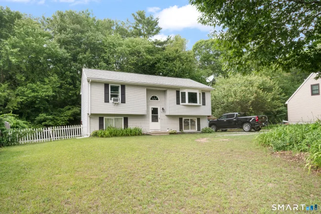 19 Thompson Pike