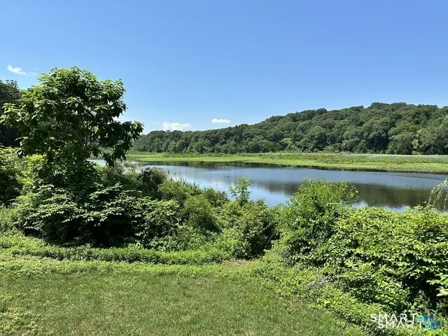 135 Middlesex Avenue, Chester, CT