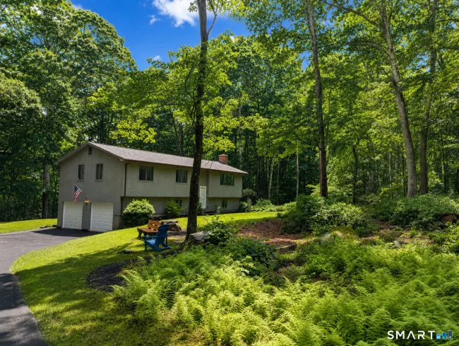 62 South Stonybrook Drive