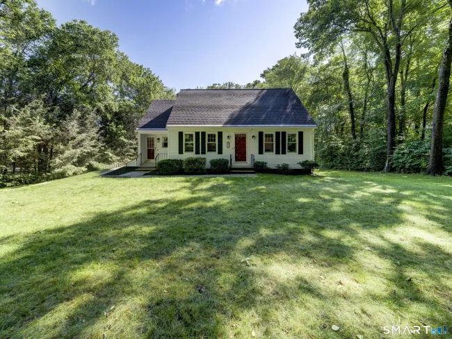 12 School House Hill