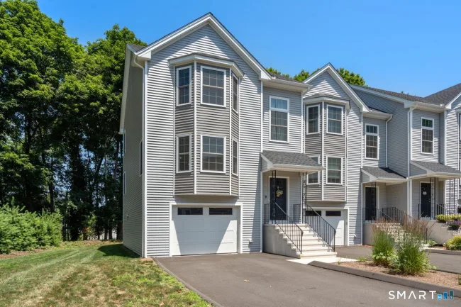 11 Summer Brook Way #11