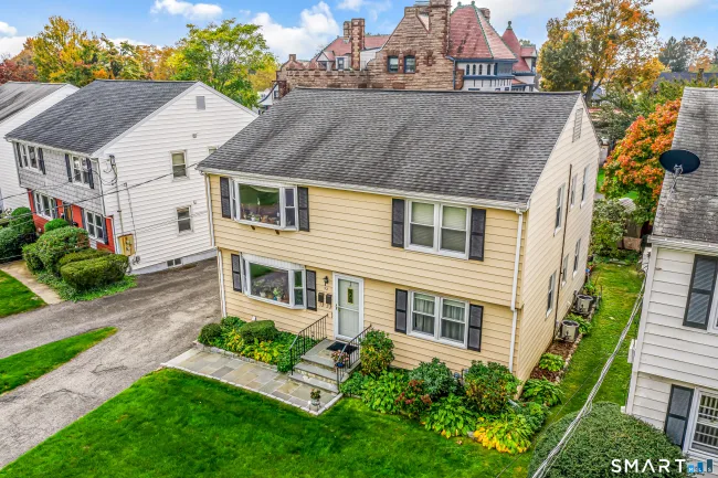 32 Hackett Circle