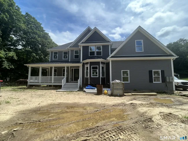 4 Mead Farm Road