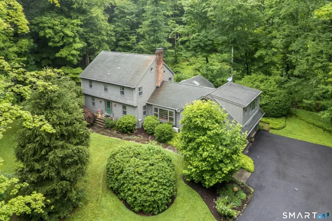 28 Winding Brook Lane