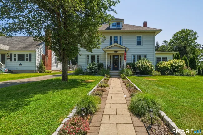22 Sylvan Avenue
