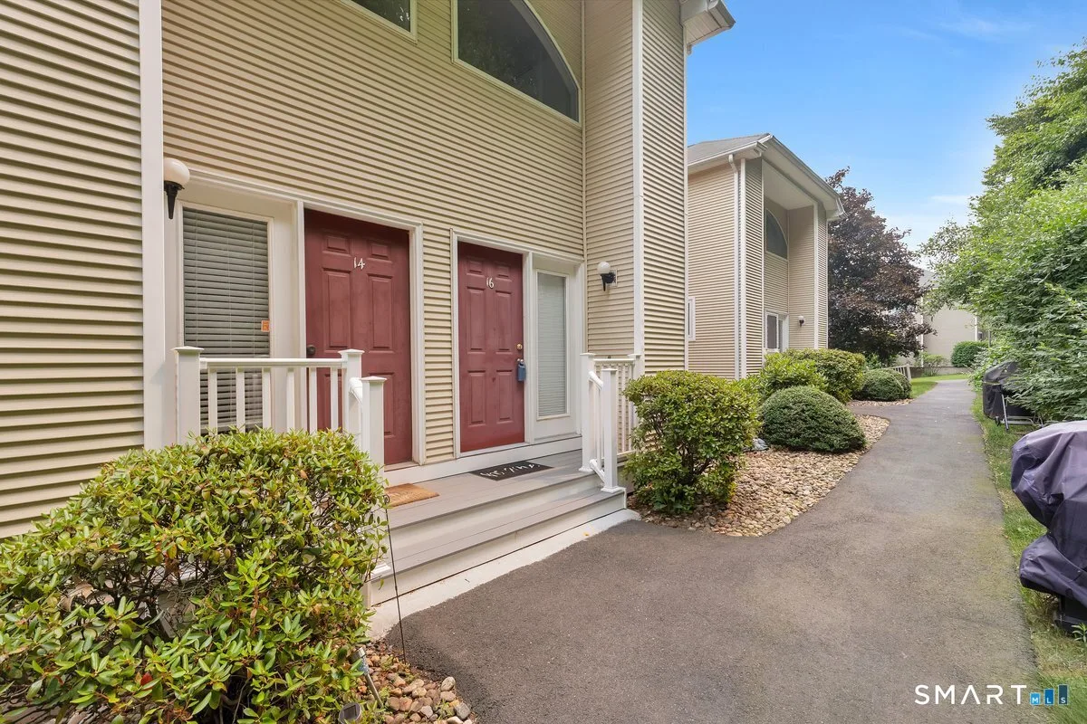 80 Country Lane #16, Vernon, CT