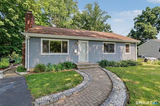 11 A Greenlawn Drive