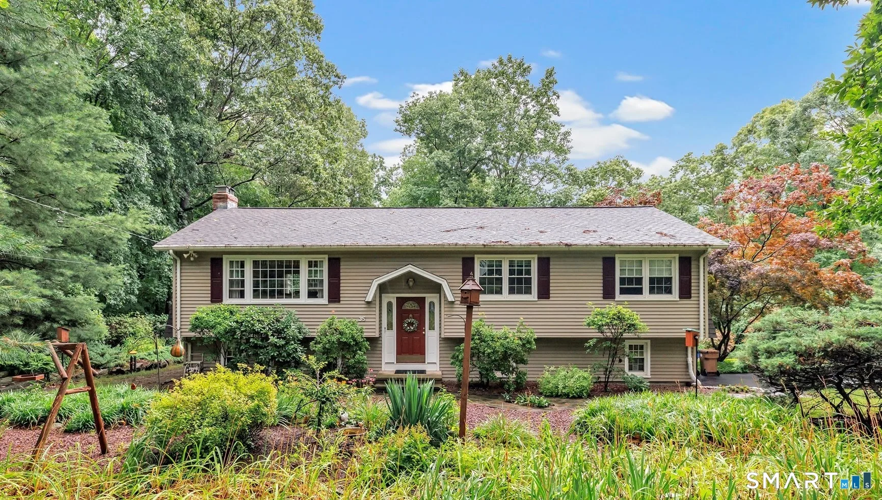 35 Nutmeg Lane, Shelton, CT