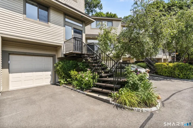 2435 Bedford Street #11C