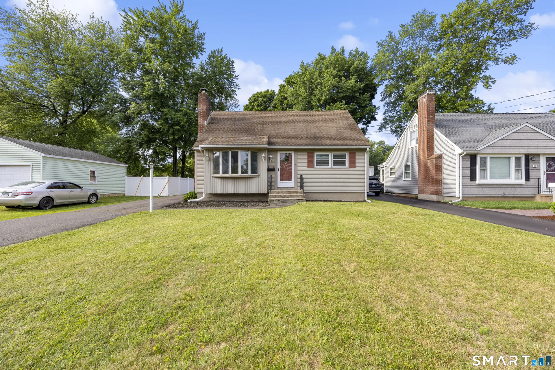 39 Whiteside Street, Newington, CT
