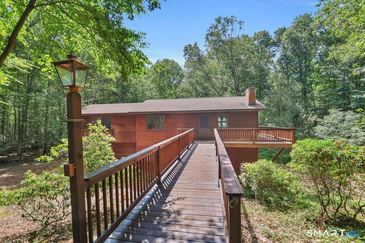 33 Quiet Woods Road, East Hampton, CT
