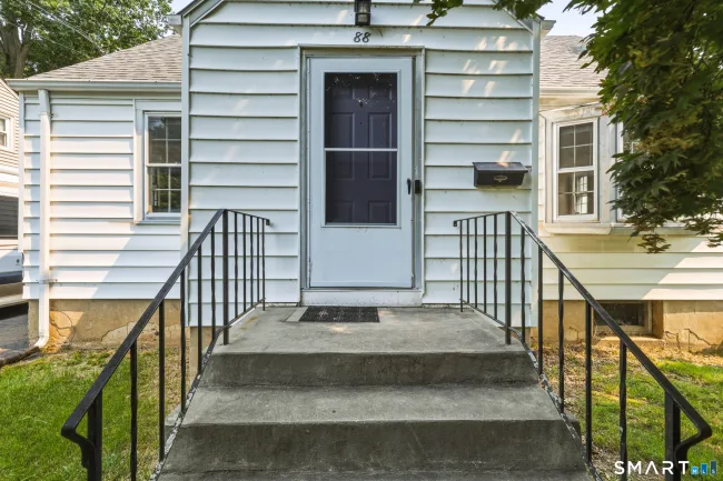 88 Englewood Avenue
