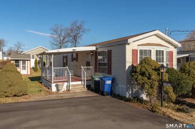 4 Maple Road
