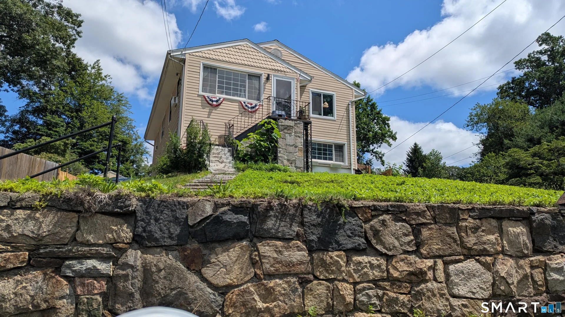 282 Lakeside Drive, Bridgeport, CT