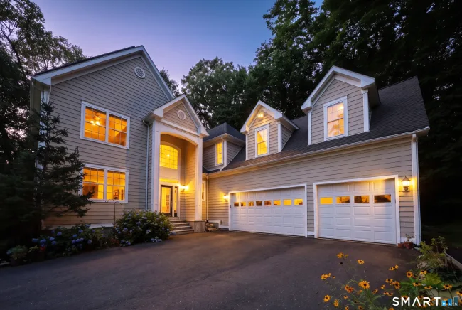 25 Grant Drive