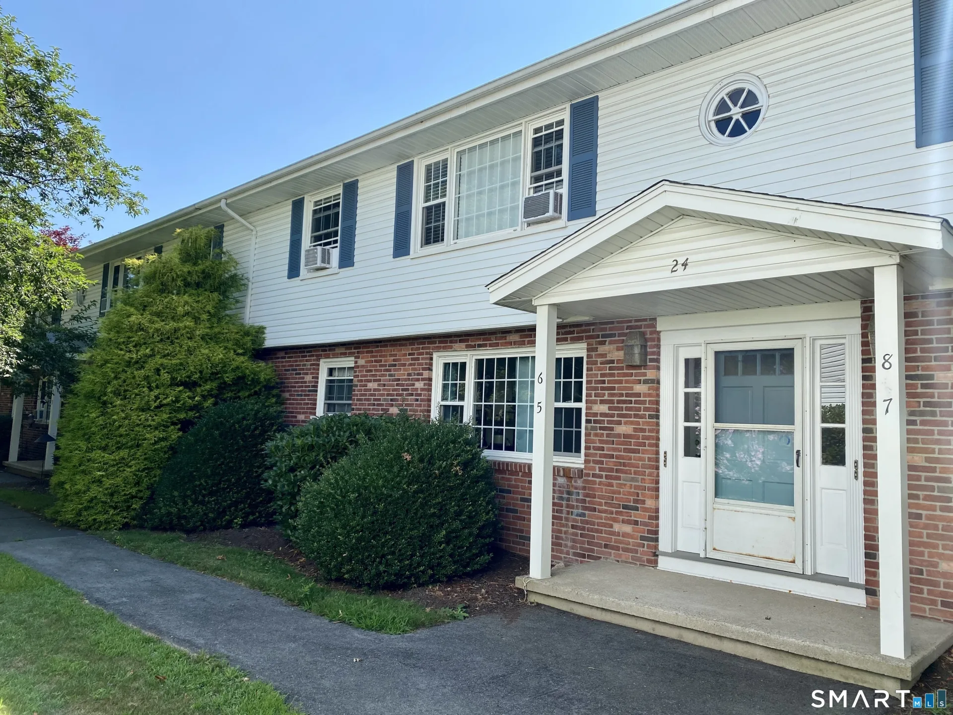 24 College Street #6, Clinton, CT
