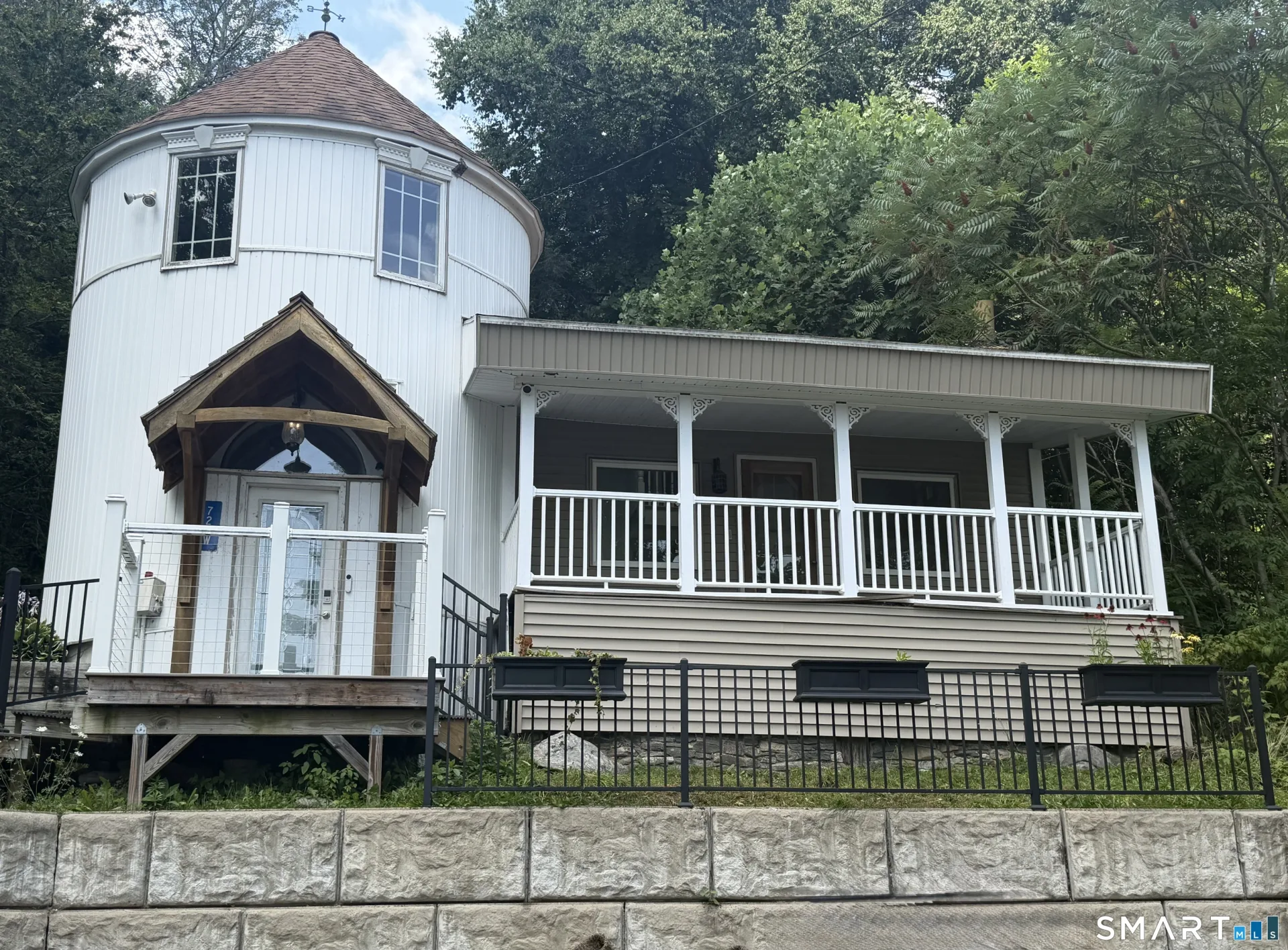 729 West Wakefield Boulevard, Winchester, CT