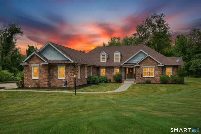 42 Oaklawn Drive, Barkhamsted, CT
