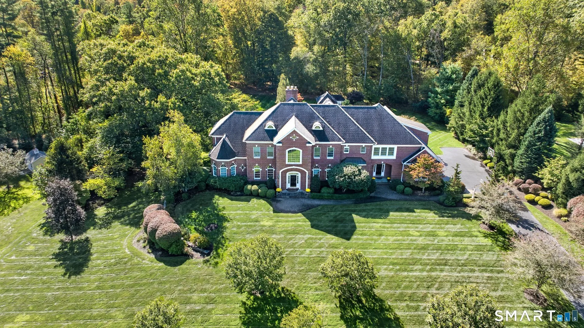 25 Whispering Hollow Court, Cheshire, CT