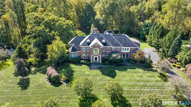 25 Whispering Hollow Court, Cheshire, CT