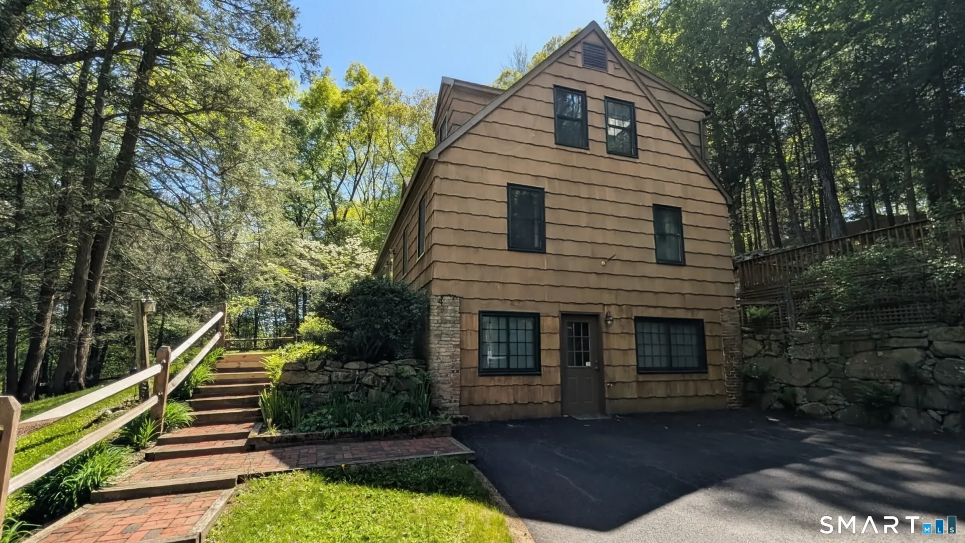 17 East Bucks Rock Road, New Milford, CT