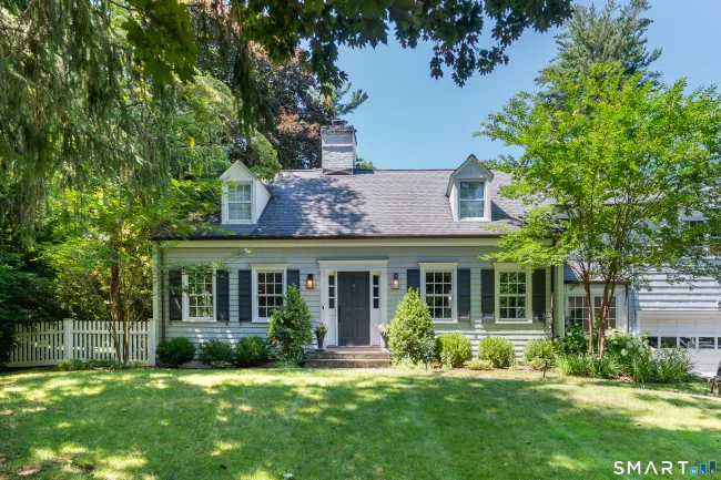 17 Richmond Drive