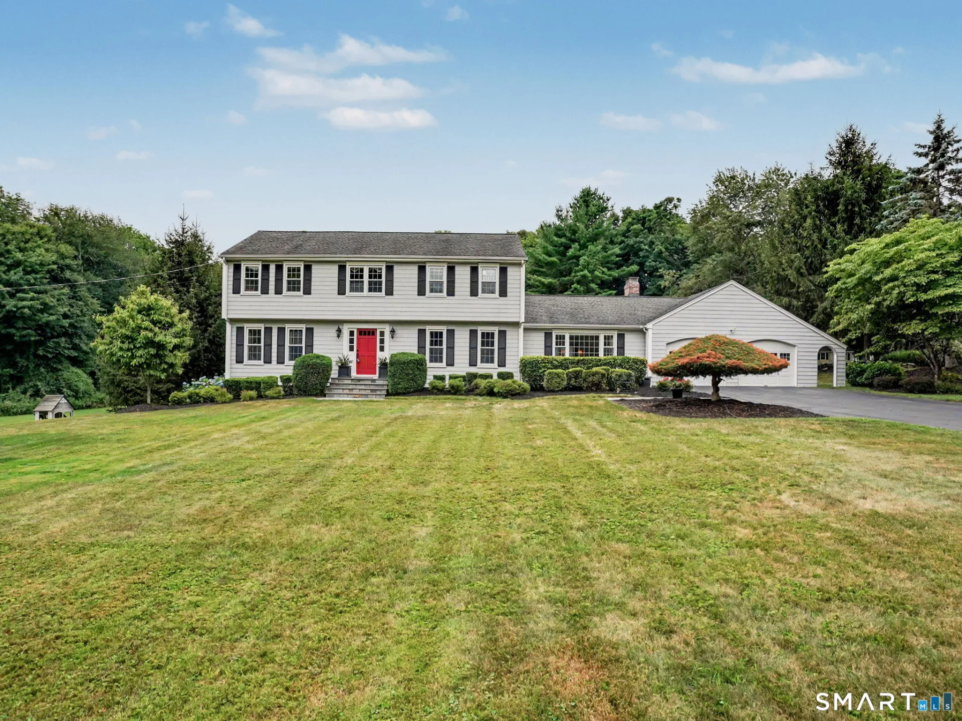 16 Mallett Drive, Trumbull, CT