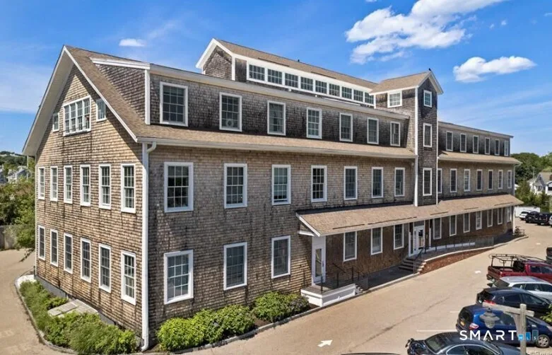 60 Willow Street #304, Stonington, CT