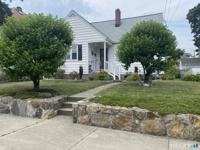 376 Fairview Avenue
