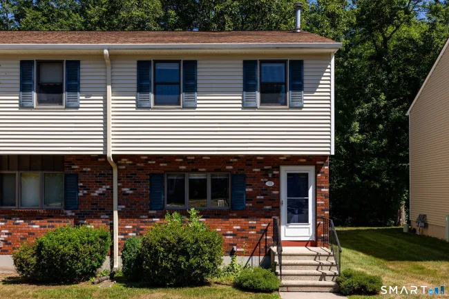 35 Brookside Village #35