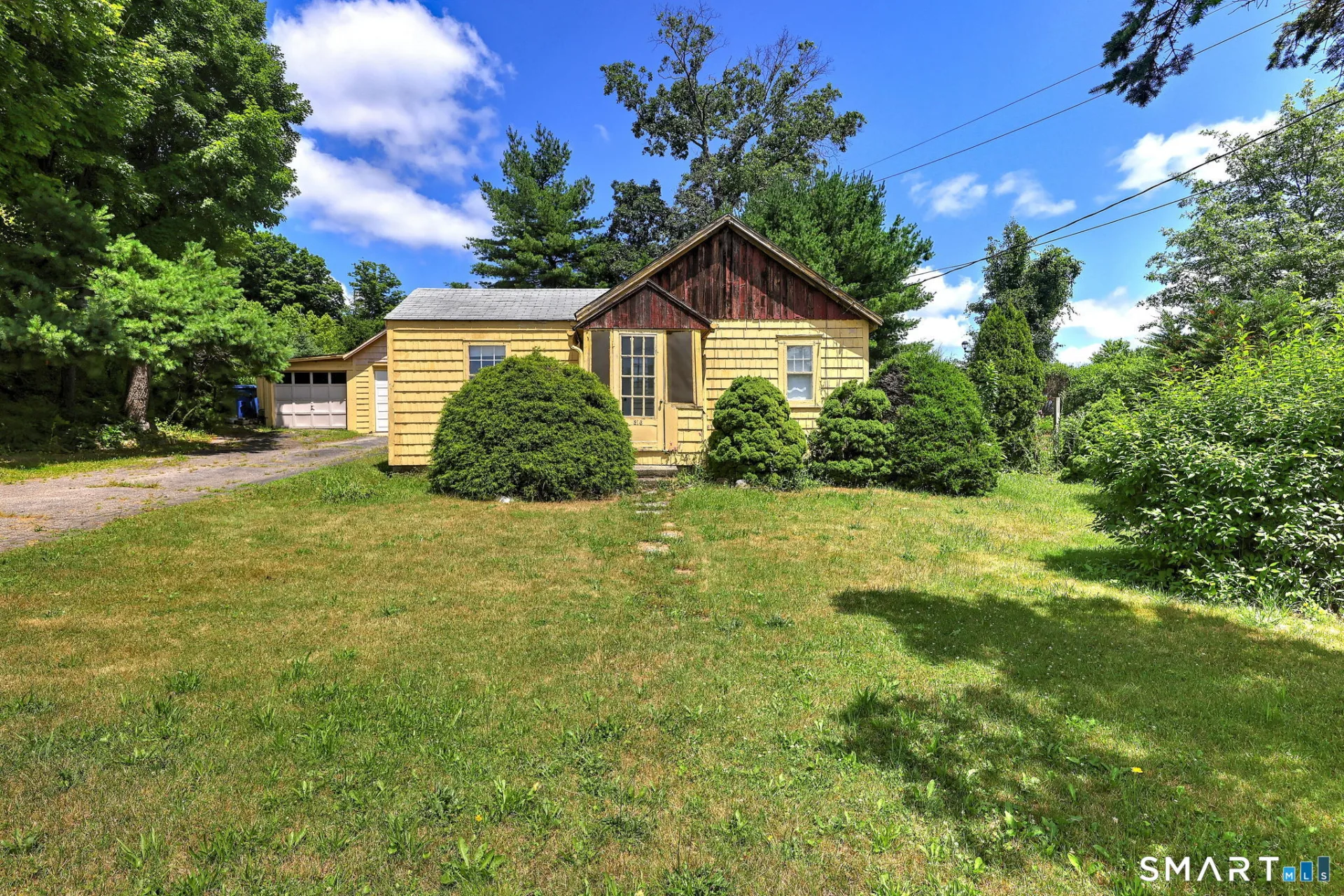 216 Cross Hill Road, Monroe, CT