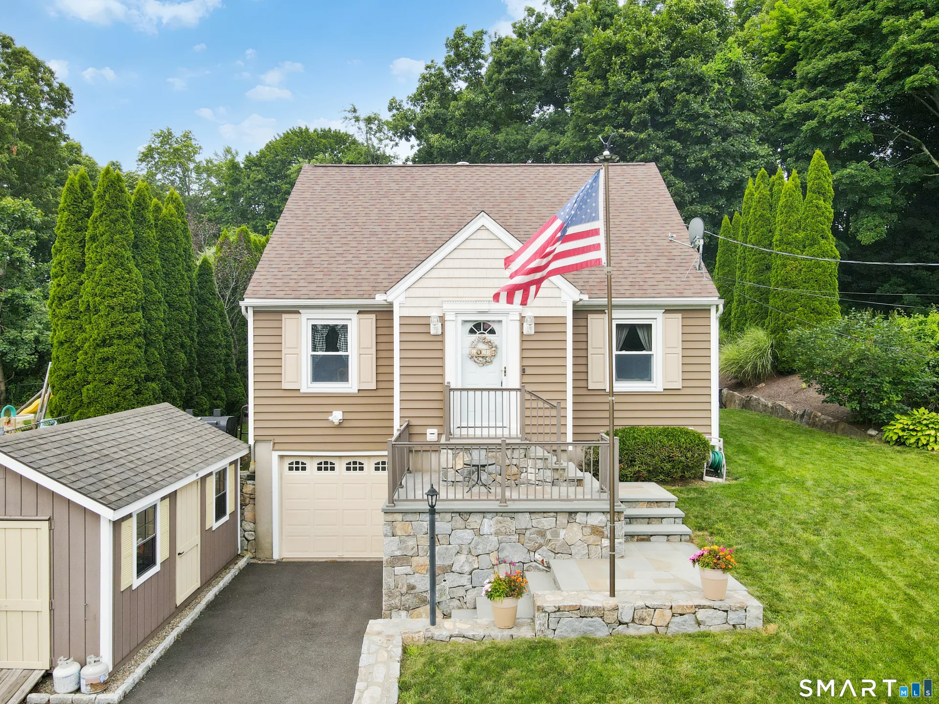 39 Morris Avenue, Trumbull, CT