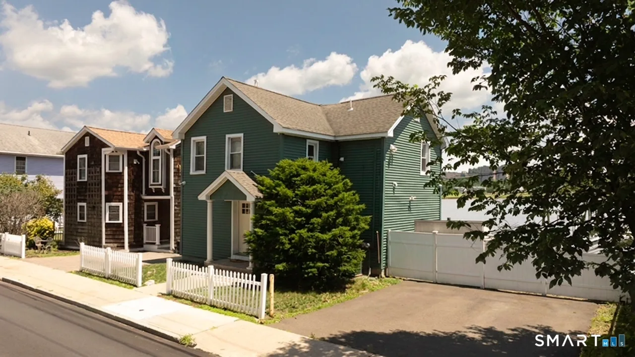 329 Front Street, New Haven, CT