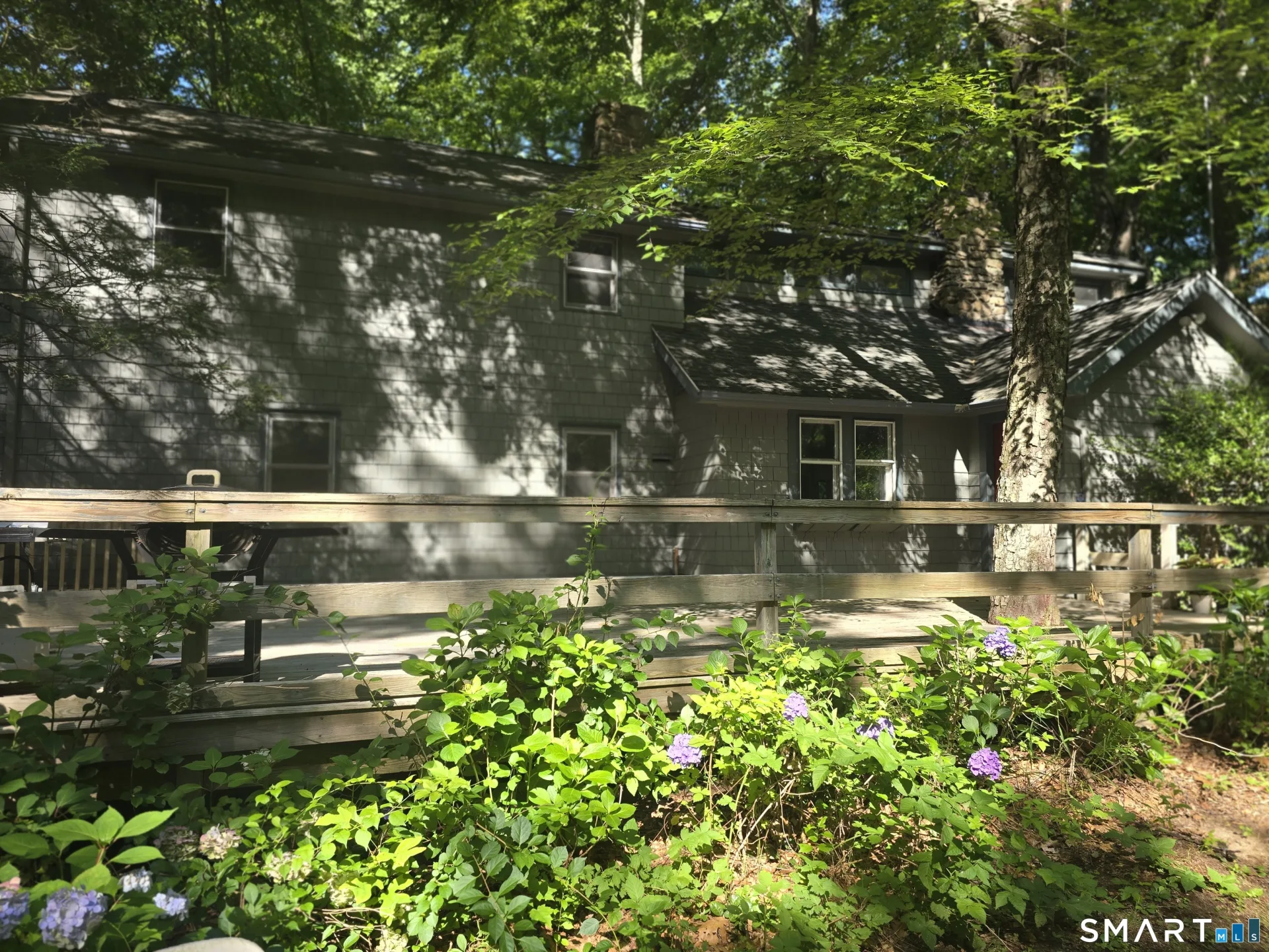 17 Bradley Lane, Newtown, CT