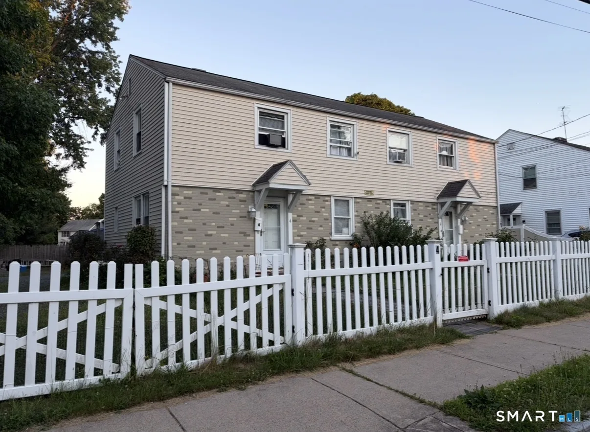 4-6 New Hampshire Dr Drive, New Britain, CT