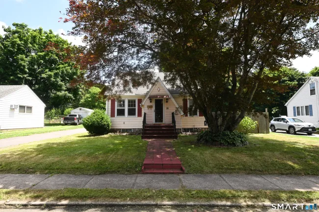26 Laurel Avenue