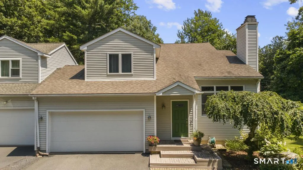 2 Brickham Way, Burlington, CT