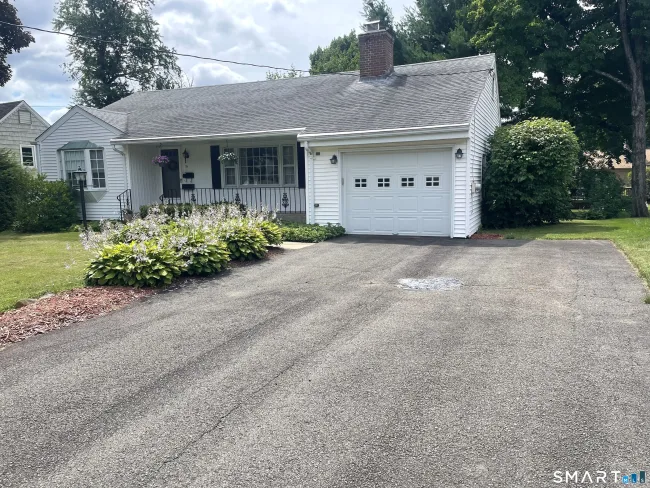27 Fairway Drive