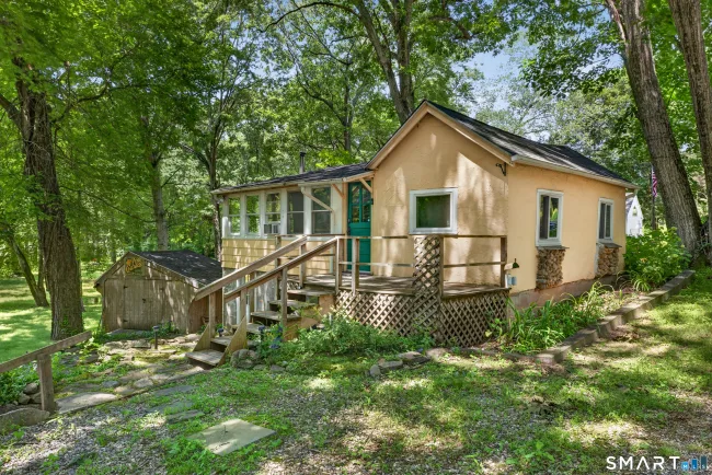 69 River Road