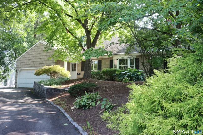 50 Woodridge Circle, West Hartford, CT