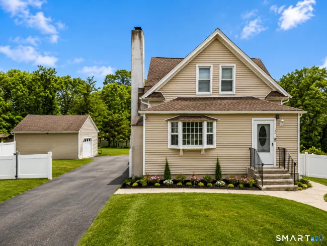 34 Lansing Avenue, Trumbull, CT