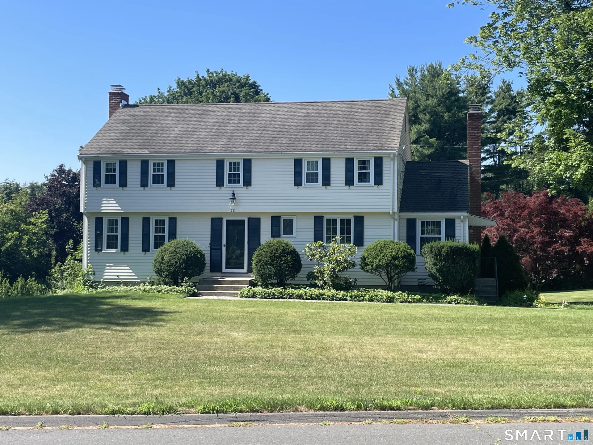 28 Crestwood Road, Simsbury, CT
