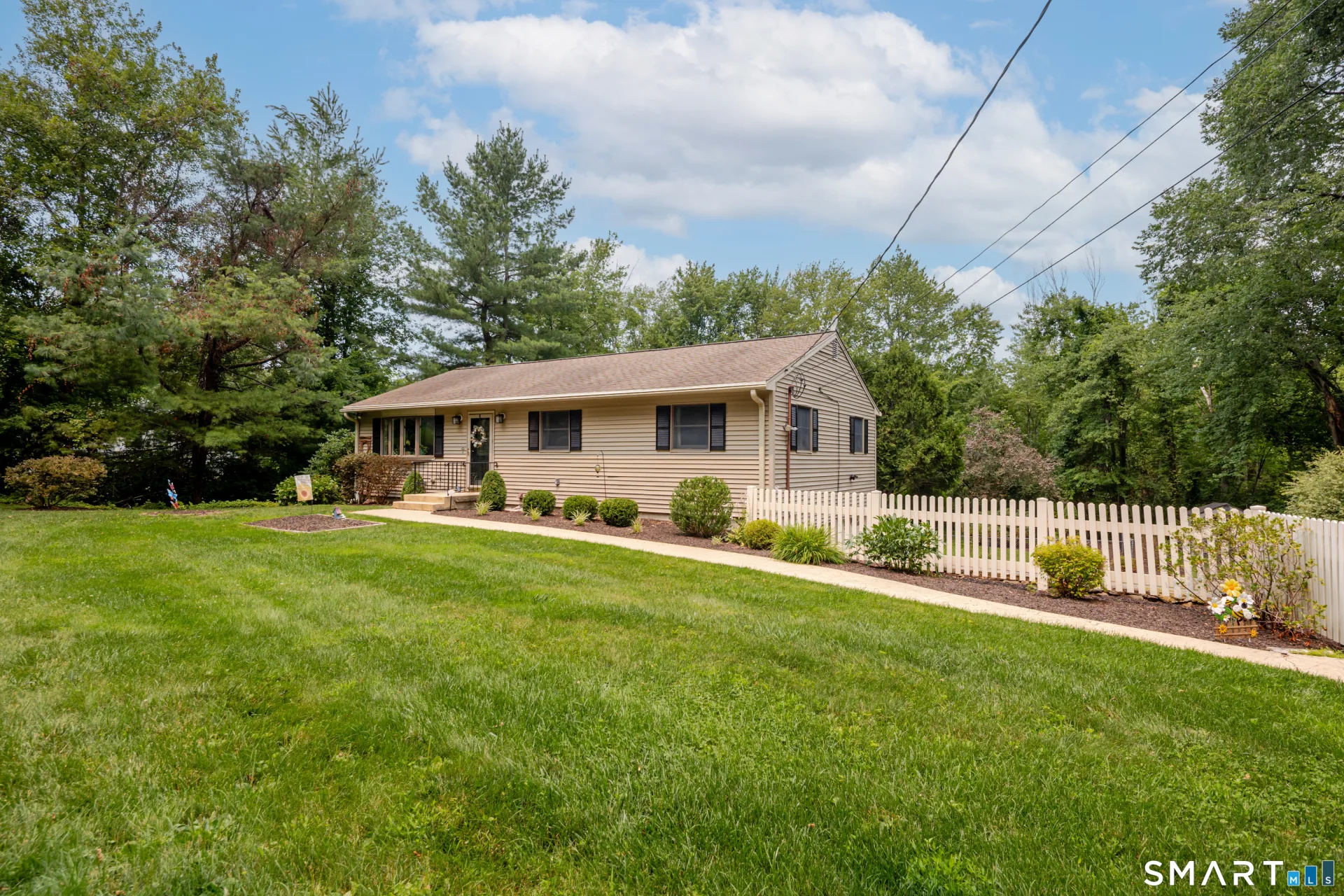 13 Birch Road, Danbury, CT